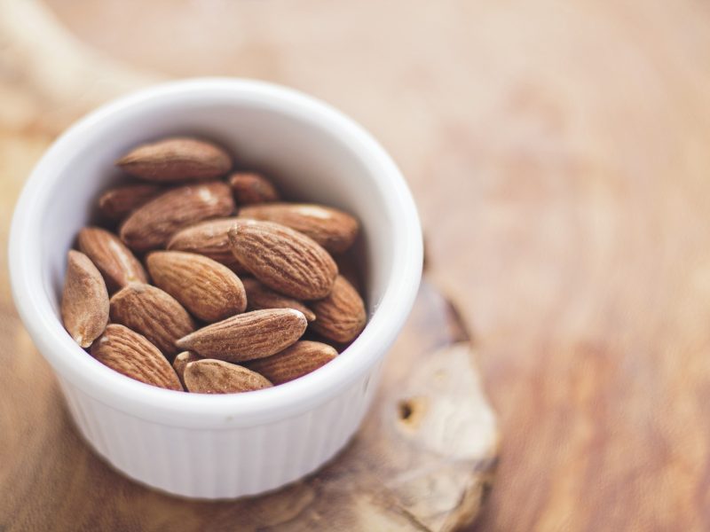 almond almond
